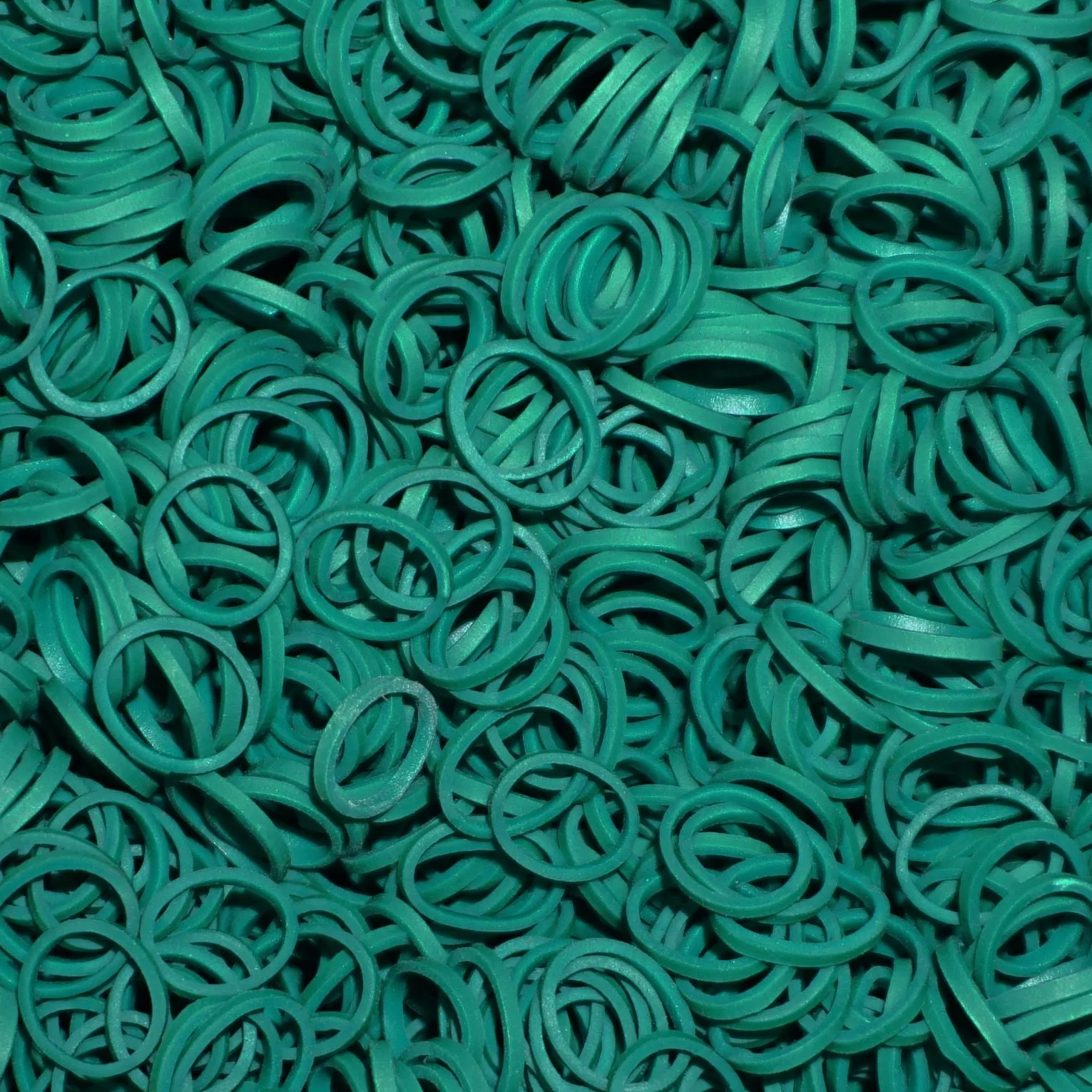 Amelia Beauty | 1/2in, Green, Elastic Rubber Band Pony Tail Holders | Made in USA, Ideal for Ponytails, Braids, Twists, Dreadlocks, Styling Accessories for Women, Men and Girls | 1000 Pack