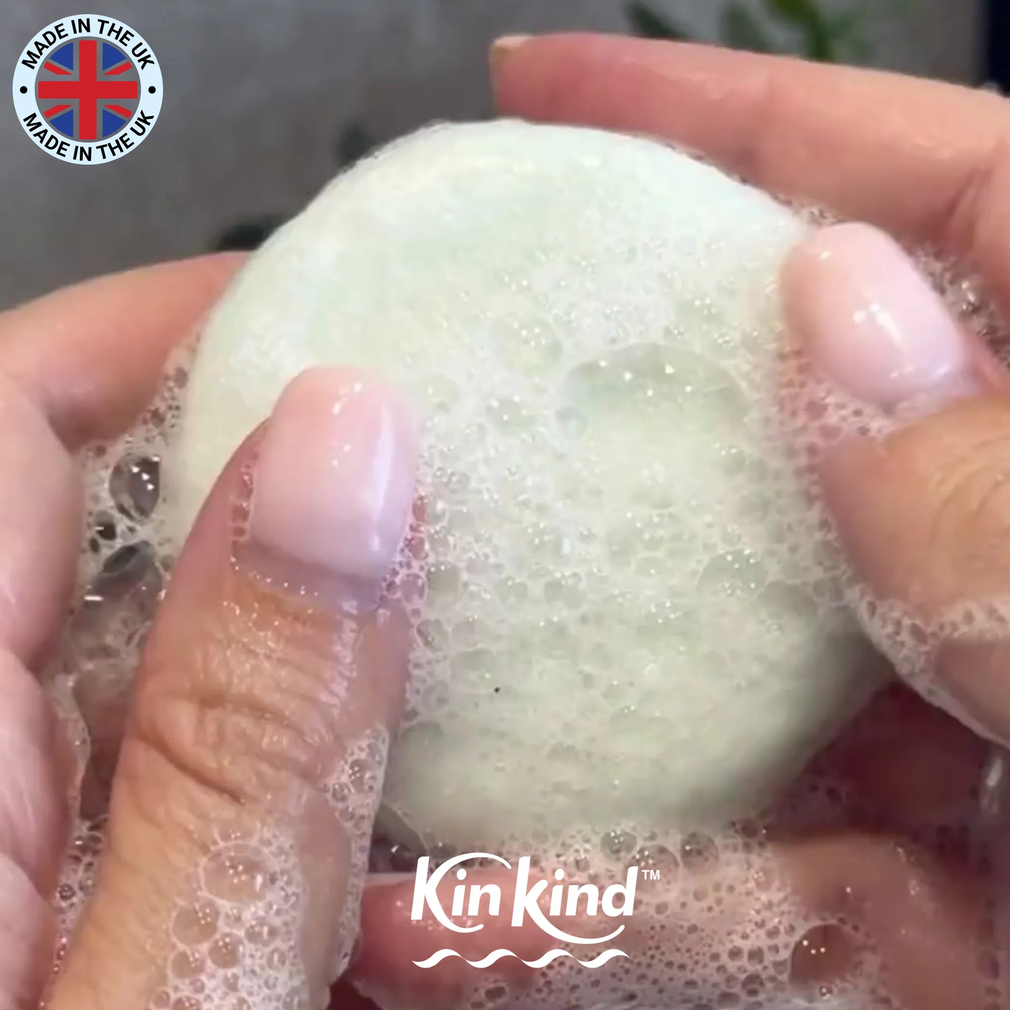 Be KIND! TRAVEL GIFT SET. Fragrance free Shampoo bar   Conditioner bar & 2 Travel Storage Tins. For Sensitive Skin. Saves 4 plastic bottles!