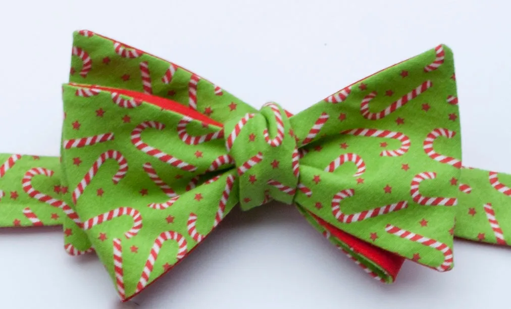 Christmas Bow Ties for Dogs - Festive Patterns