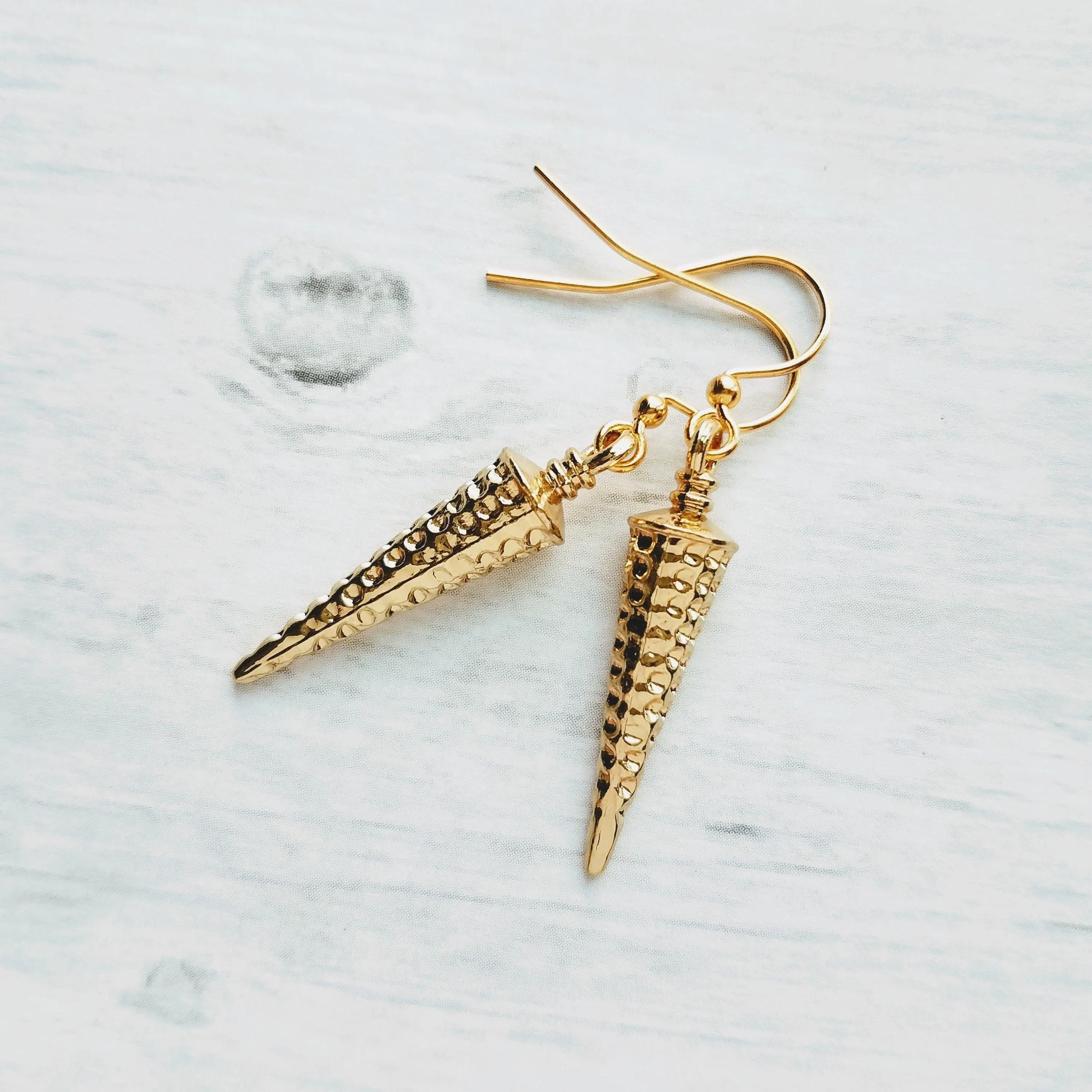 Long Gold Spike Earrings, long gold earring, gold spear earring, narrow spear, gold dagger earring, gold cone earring, dimpled simple gold