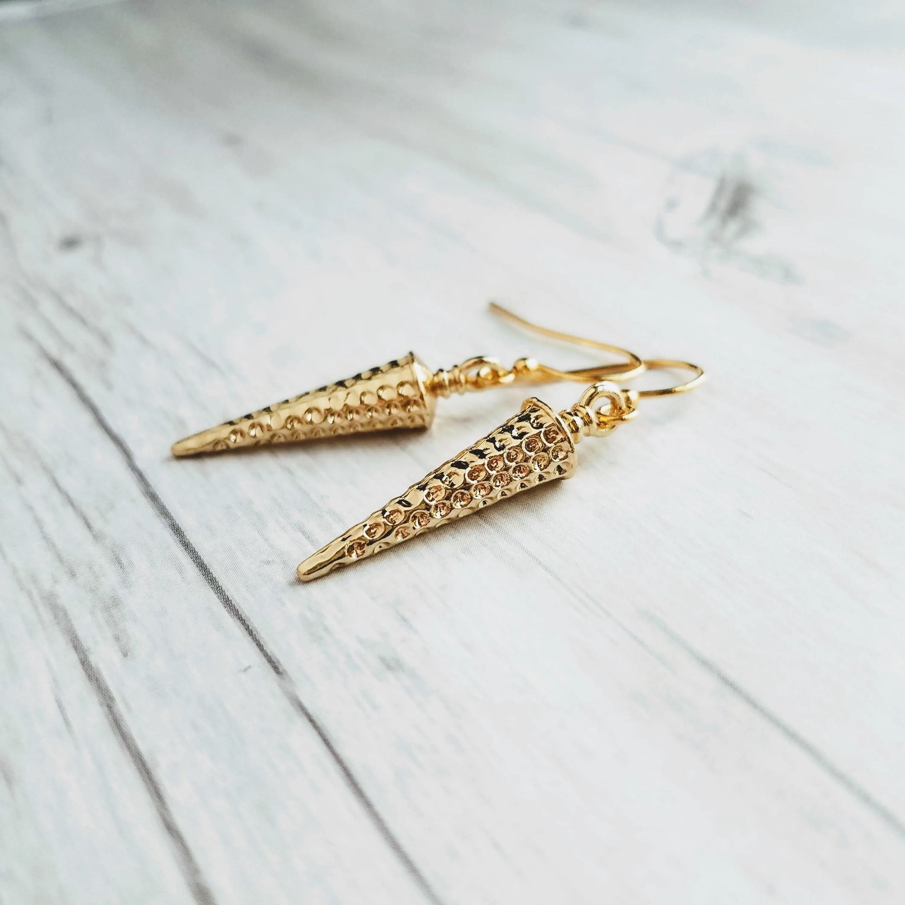Long Gold Spike Earrings, long gold earring, gold spear earring, narrow spear, gold dagger earring, gold cone earring, dimpled simple gold