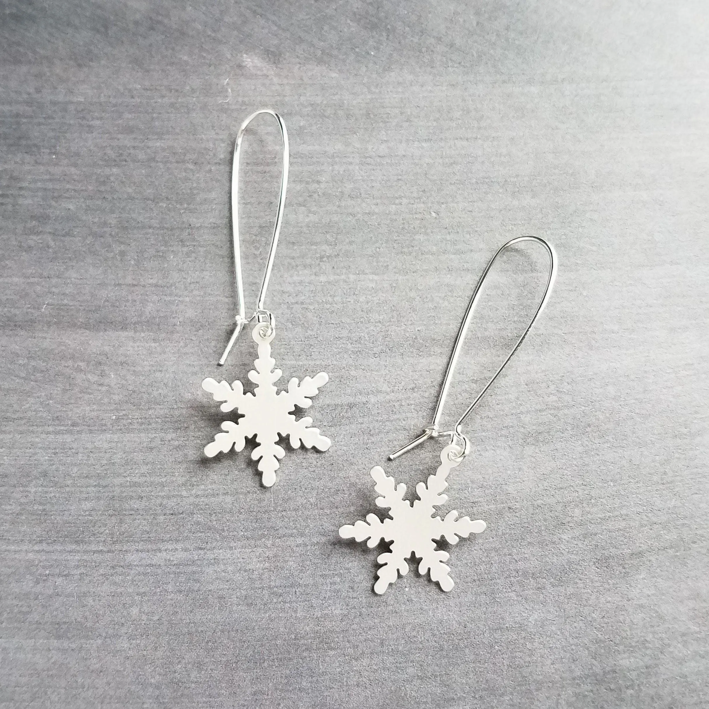 Long Silver Snowflake Earring, large snowflake earring, plain snowflake earring, simple snowflake earring, winter earring, holiday earring