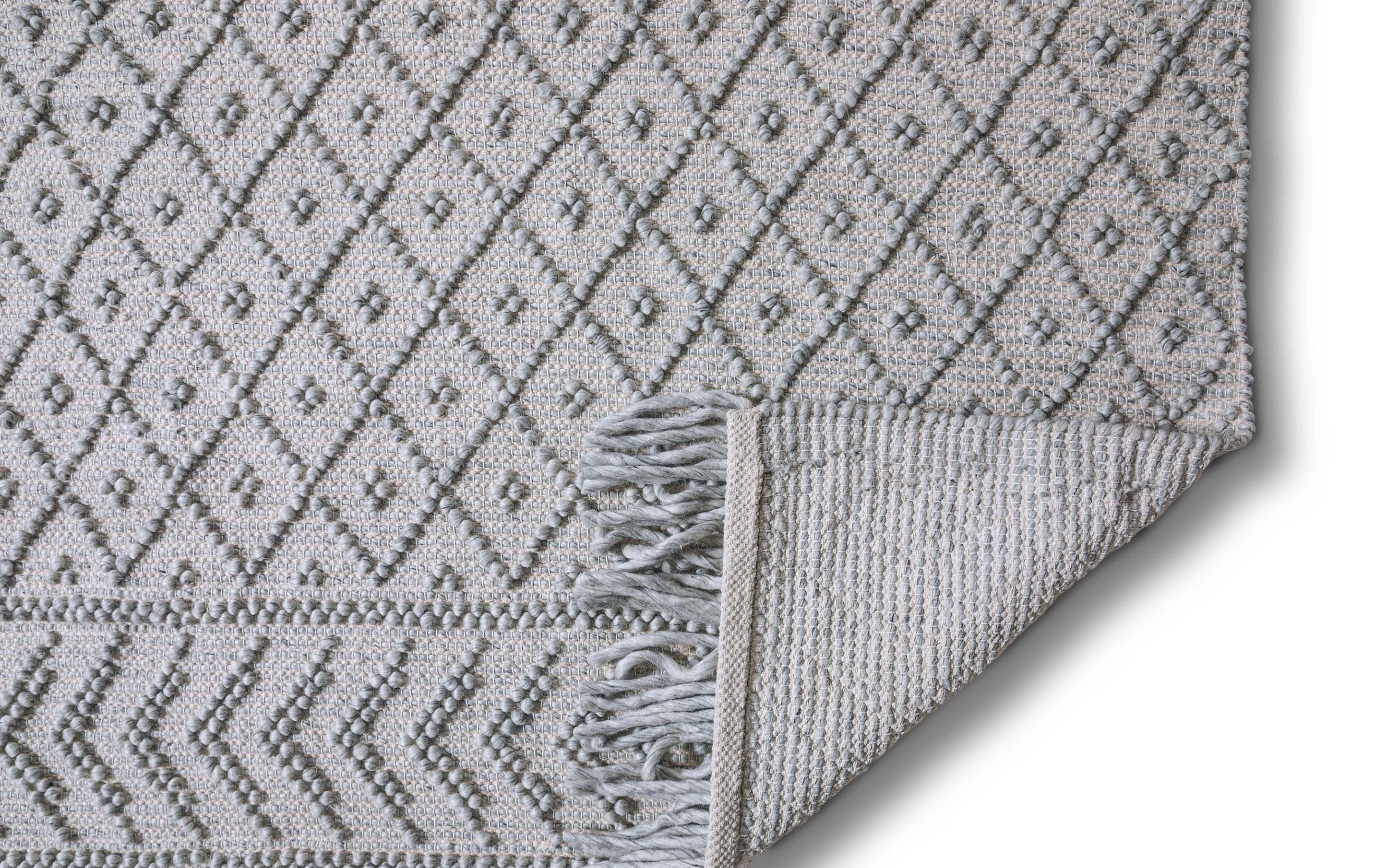 Millow 6 x 9 Area Rug