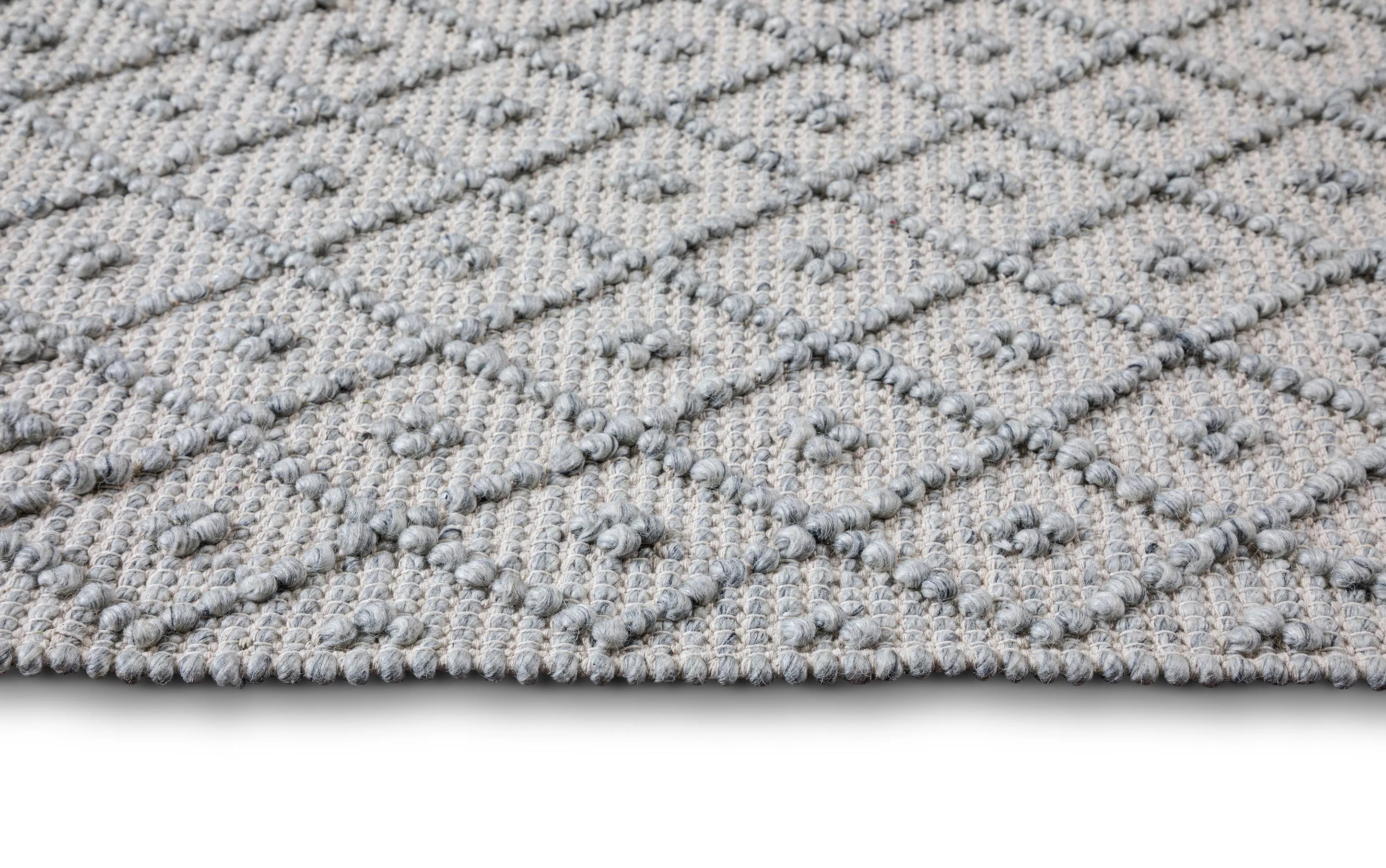 Millow 6 x 9 Area Rug