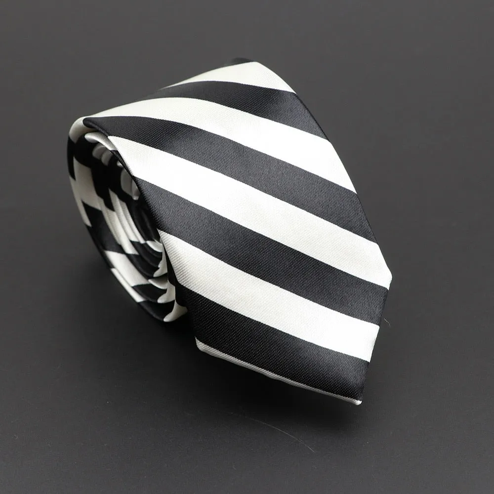 Musical Note Print Neck Tie