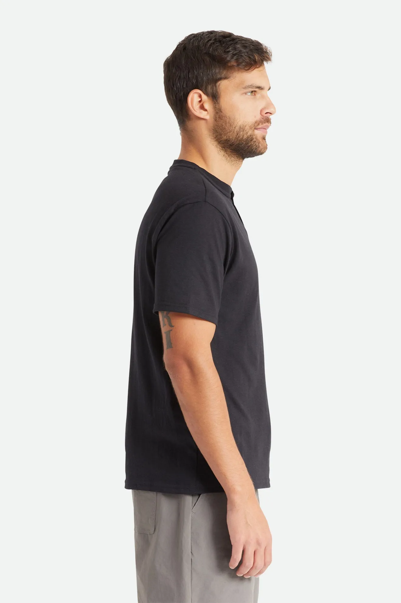 Parson S/S Henley Knit - Black/Black