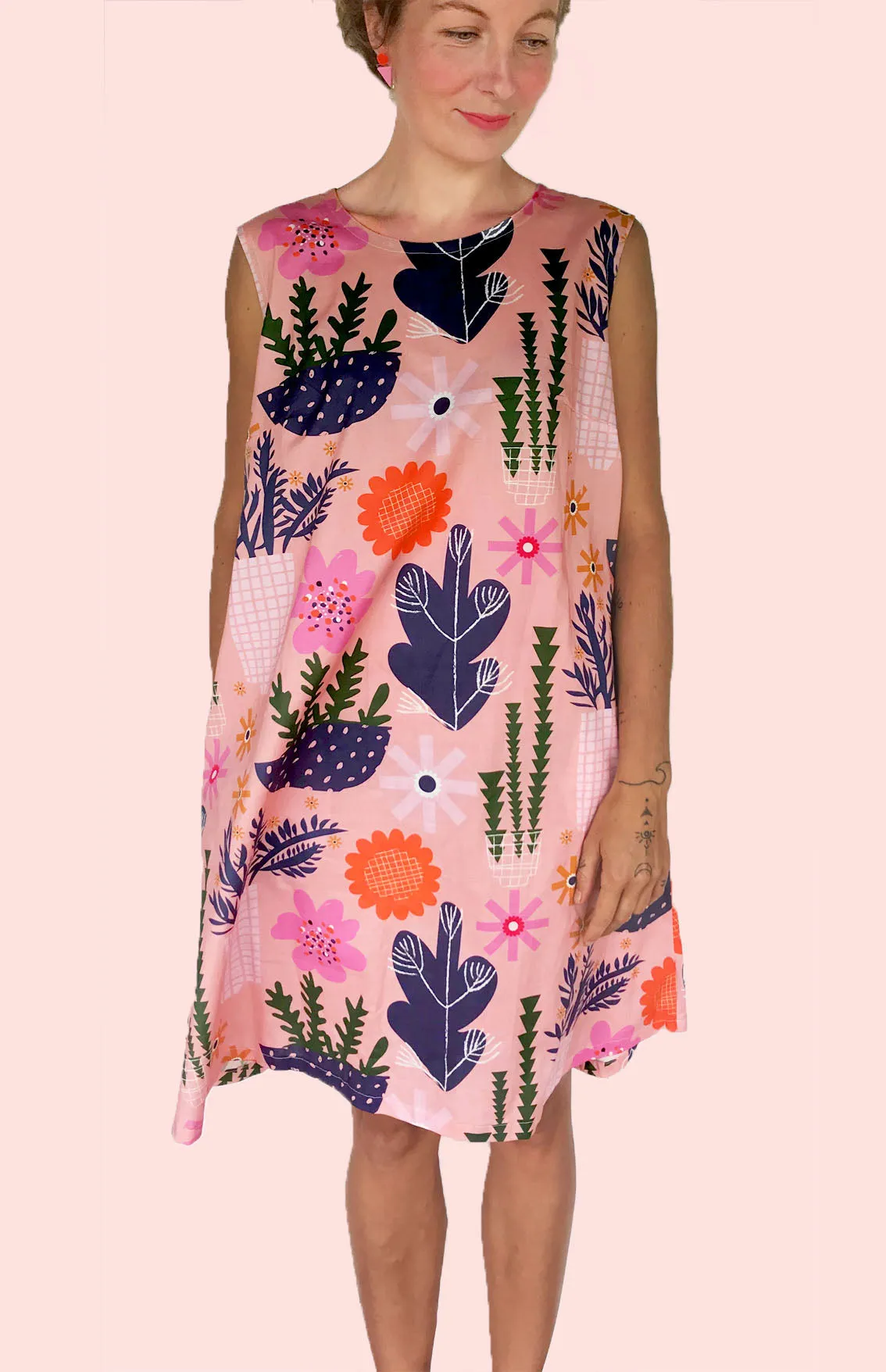 Peach Retro Pot Plant Garden 100% cotton dress with pockets (sleeveless)