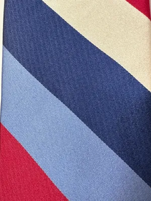 Royal and Spirae Tie