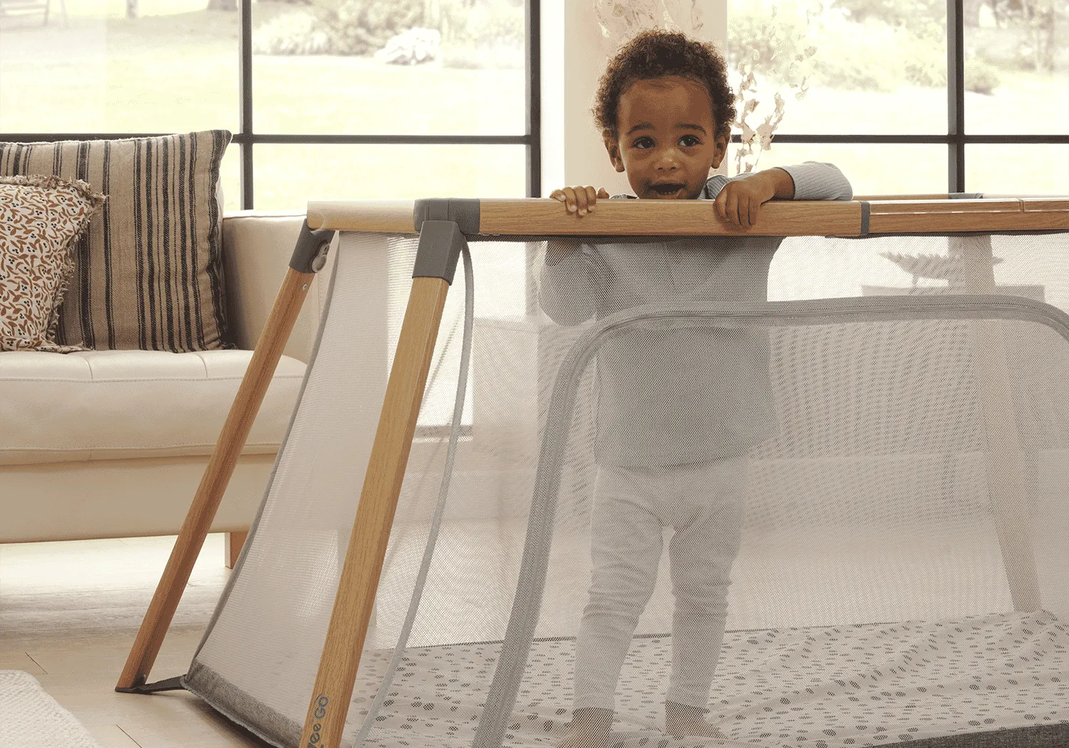Tutti Bambini CoZee Go 3-in-1 Bassinet, Travel Cot & Playpen - Oak/Charcoal