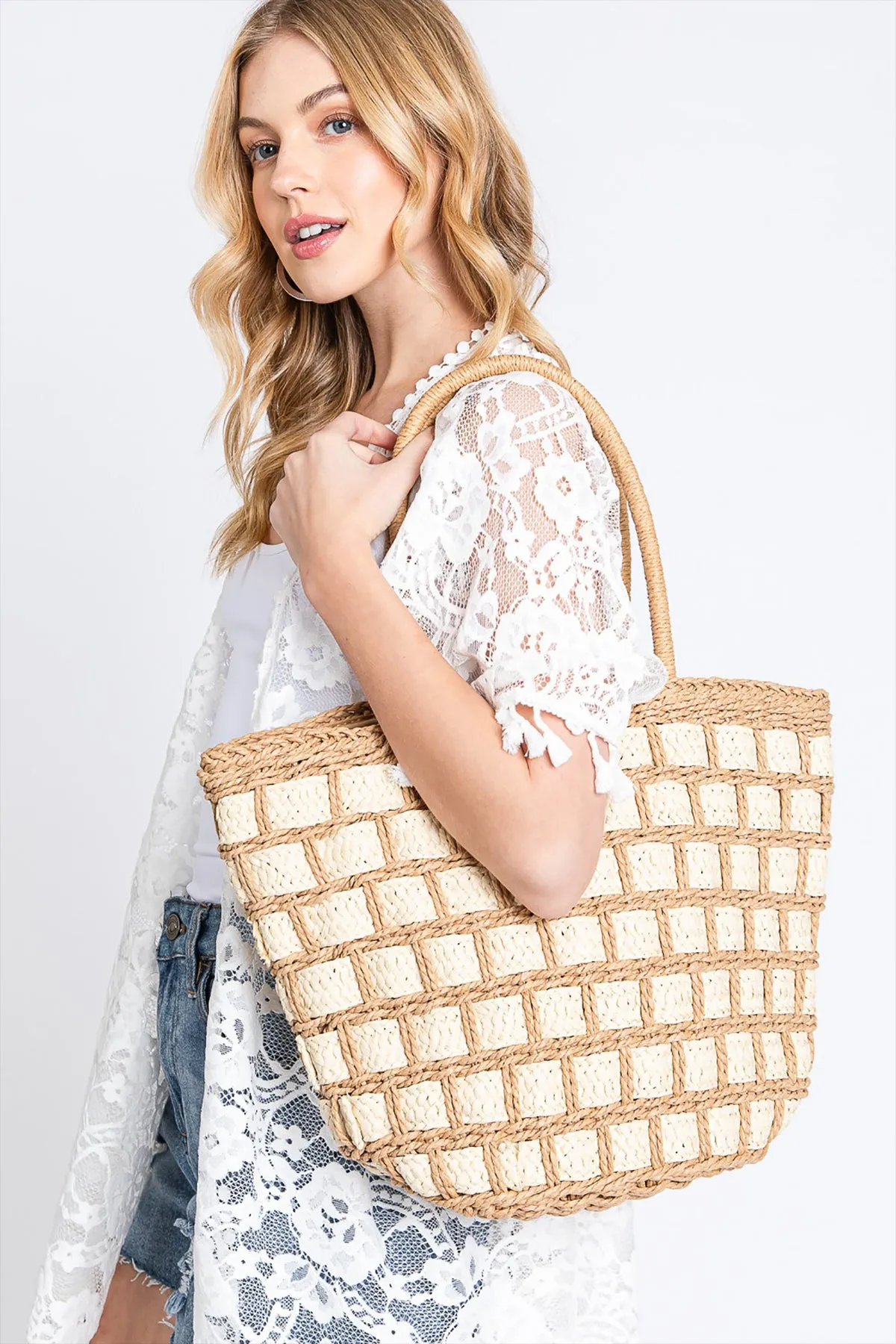 TWO TONE COLOR BLOCK STRAW BAG