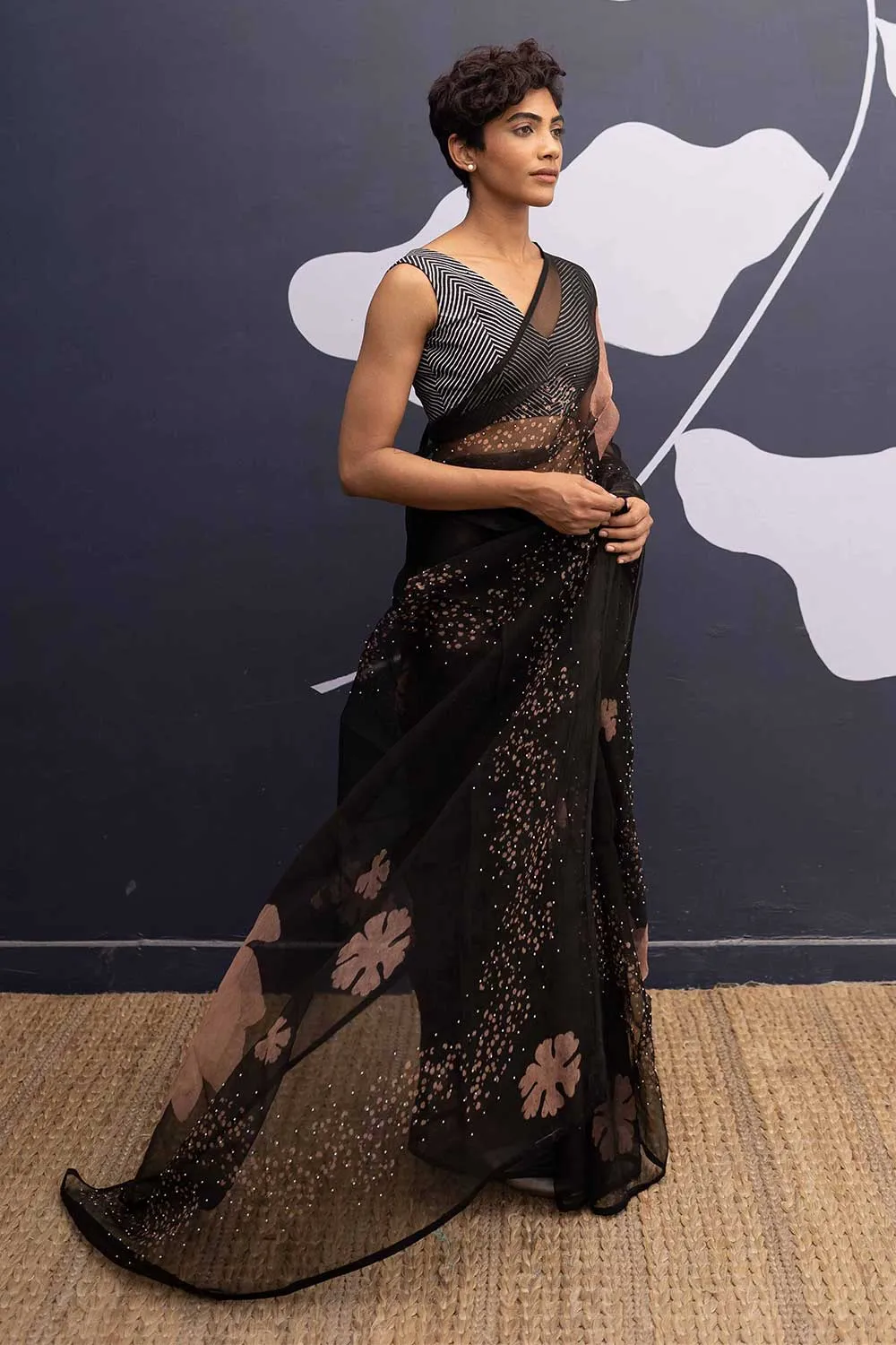 YAM   I   Gervasi OPHELIA BLACK SAREE 1  (SAREE)  [BLOUSE STITCHED/ UNSTITCHED NOT INCLUDED] SILK ORGANZA BLACK YAMSR22