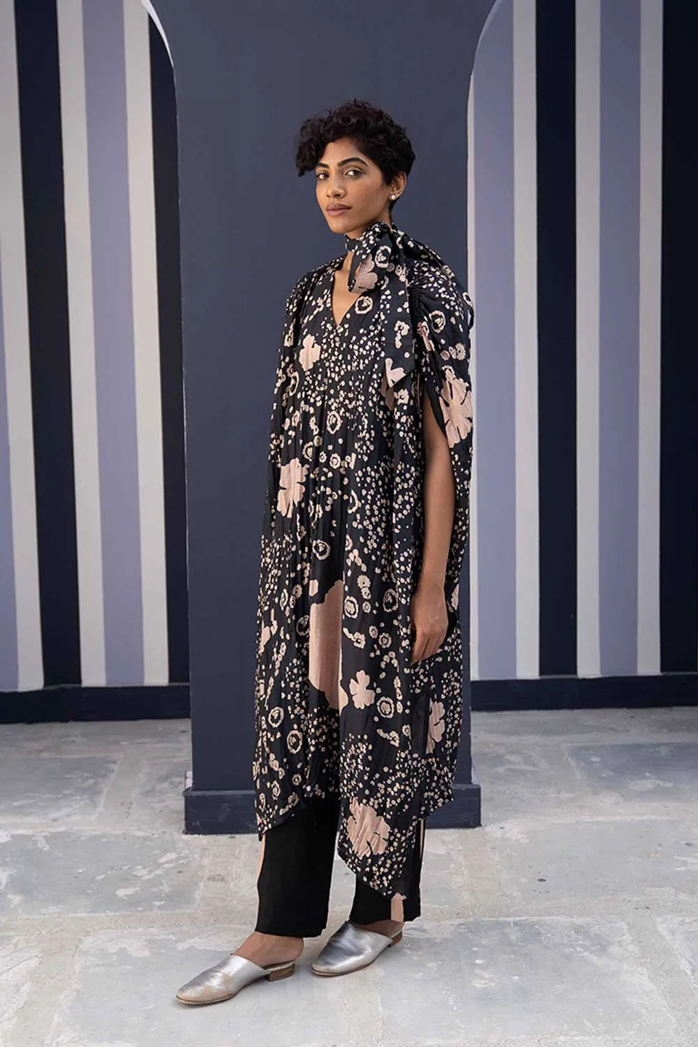 YAM   I   Sarria OPHELIA BLACK KAFTAN SET 3  (KAFTAN, PANTS & BELT) PURE HABUTAI SILK BLACK YAMBILLIE45